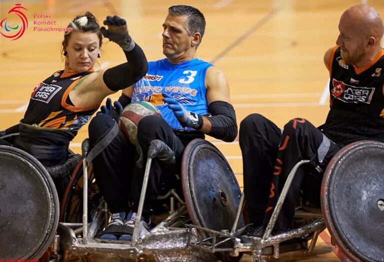 Dis+Abled SPORT WHEELCHAIR RUGBY